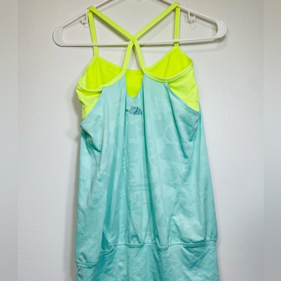 North Face Athletic Tank Top Women’ Size S/P Support Built in Bra Gym - Picture 4 of 6